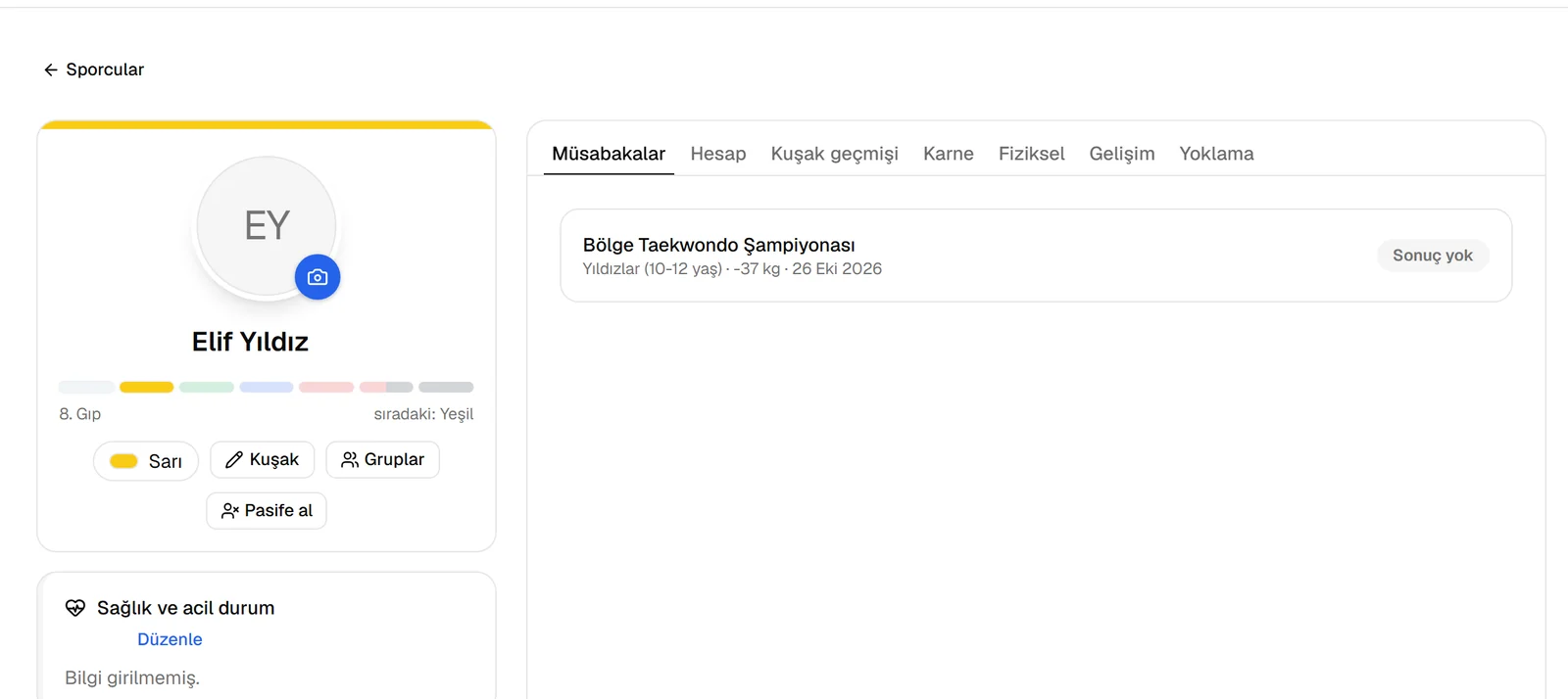 Sporcu profili: kuşak rengi, grup, bakiye ve müsabakalar, kuşak geçmişi, karne, fiziksel, gelişim, yoklama sekmeleri